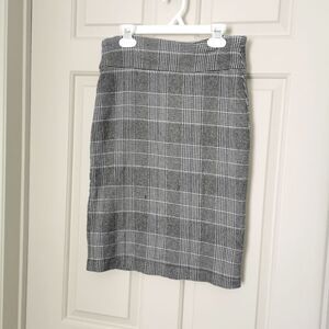 Soho pull on pencil skirt size S